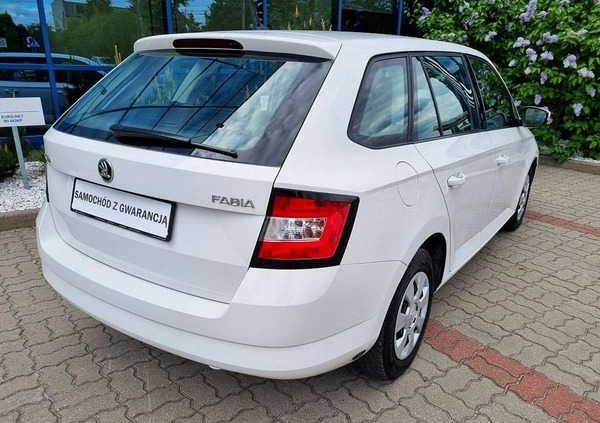 Skoda Fabia cena 29999 przebieg: 200000, rok produkcji 2017 z Zamość małe 277